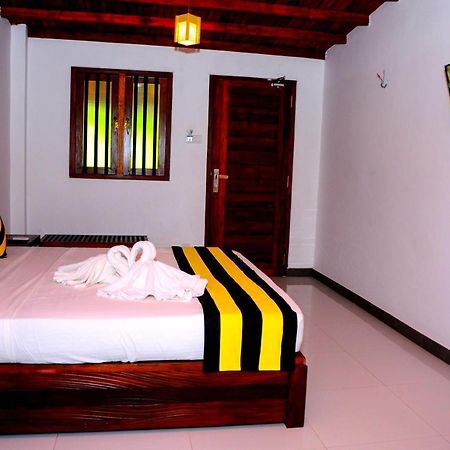 Happy Banana Hotel อูนาวาตูนา ภายนอก รูปภาพ