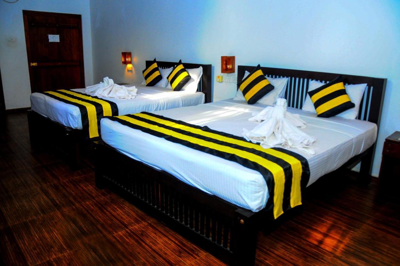 Happy Banana Hotel อูนาวาตูนา ภายนอก รูปภาพ