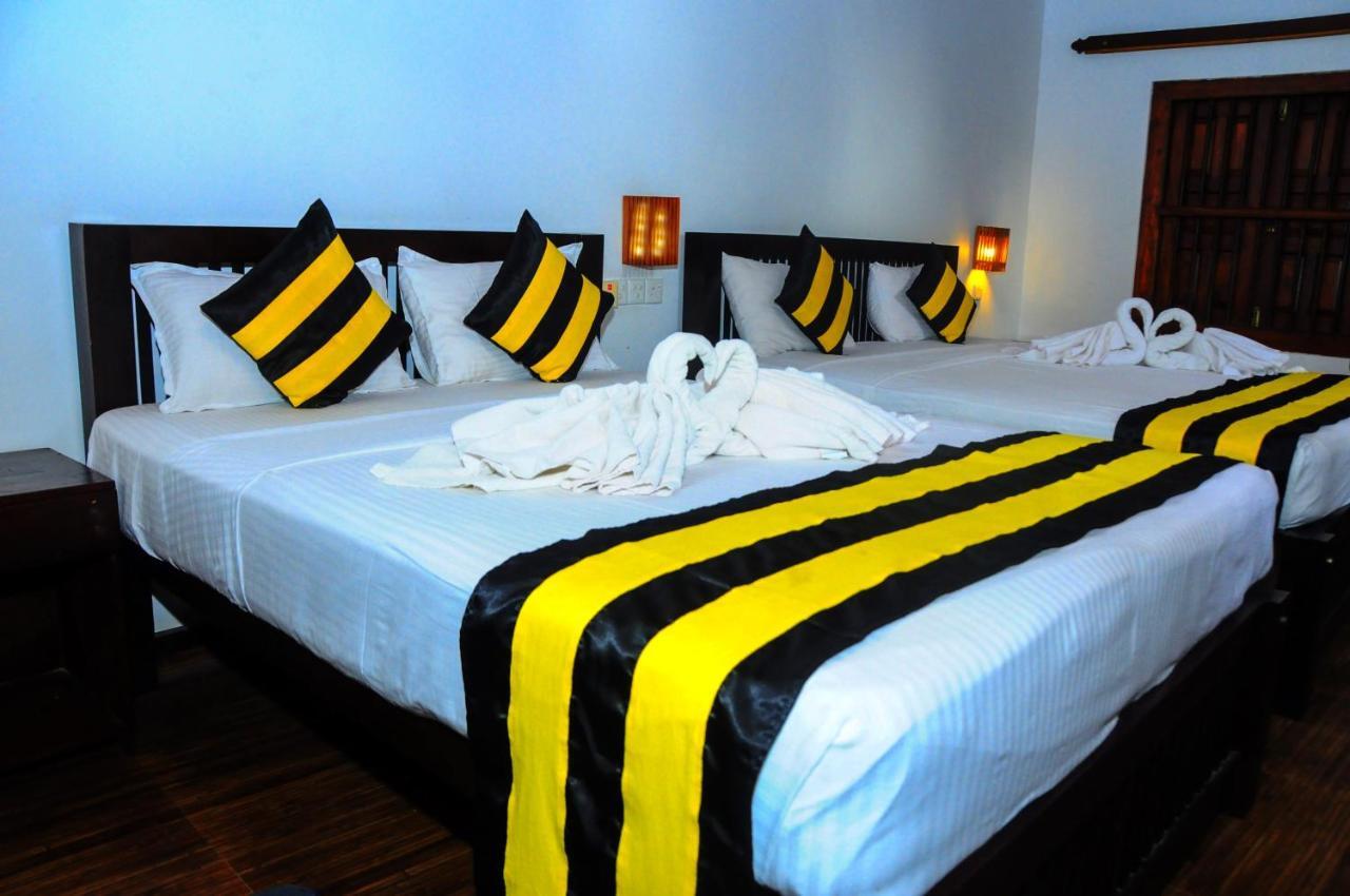 Happy Banana Hotel อูนาวาตูนา ภายนอก รูปภาพ