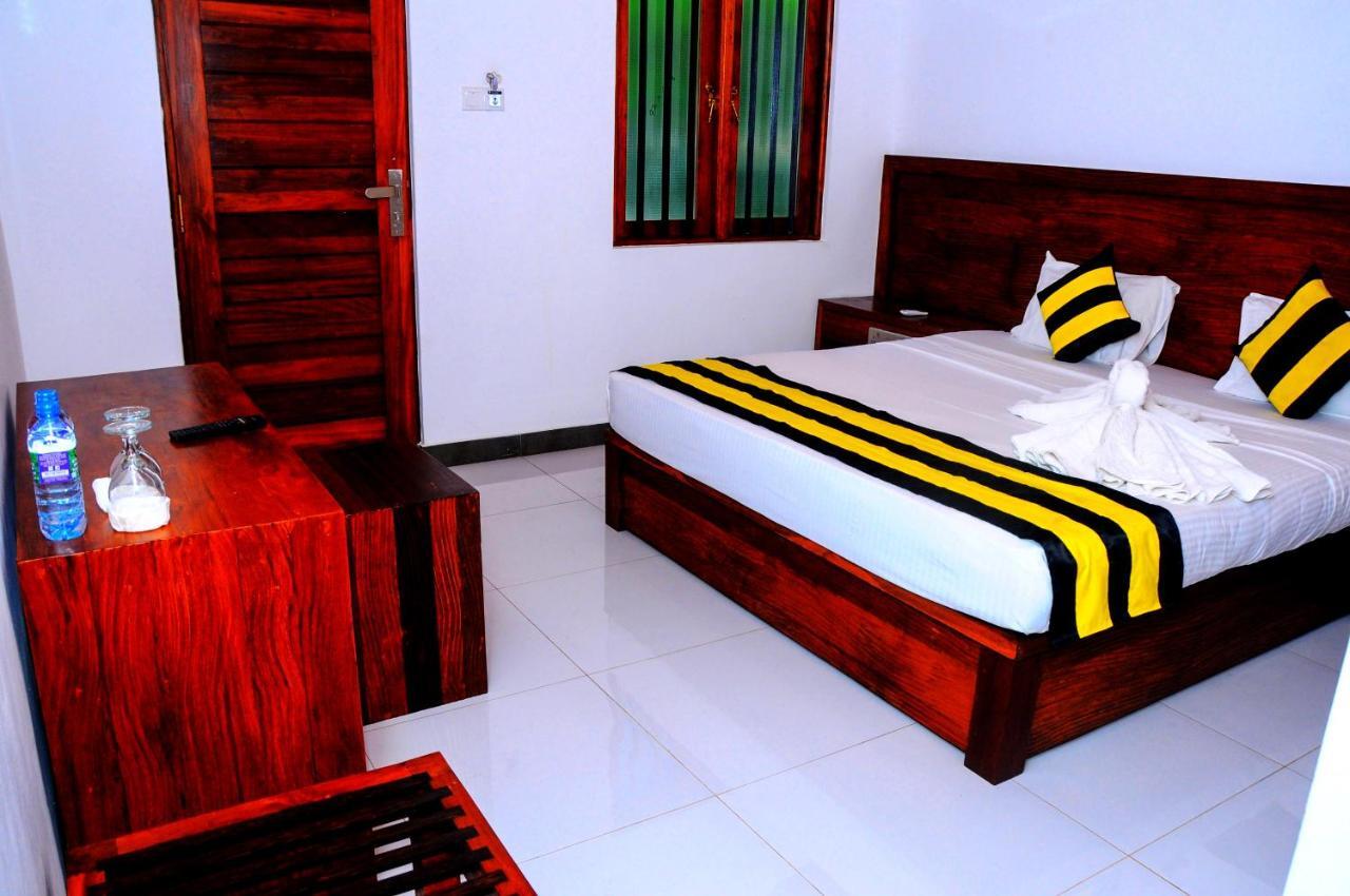 Happy Banana Hotel อูนาวาตูนา ภายนอก รูปภาพ