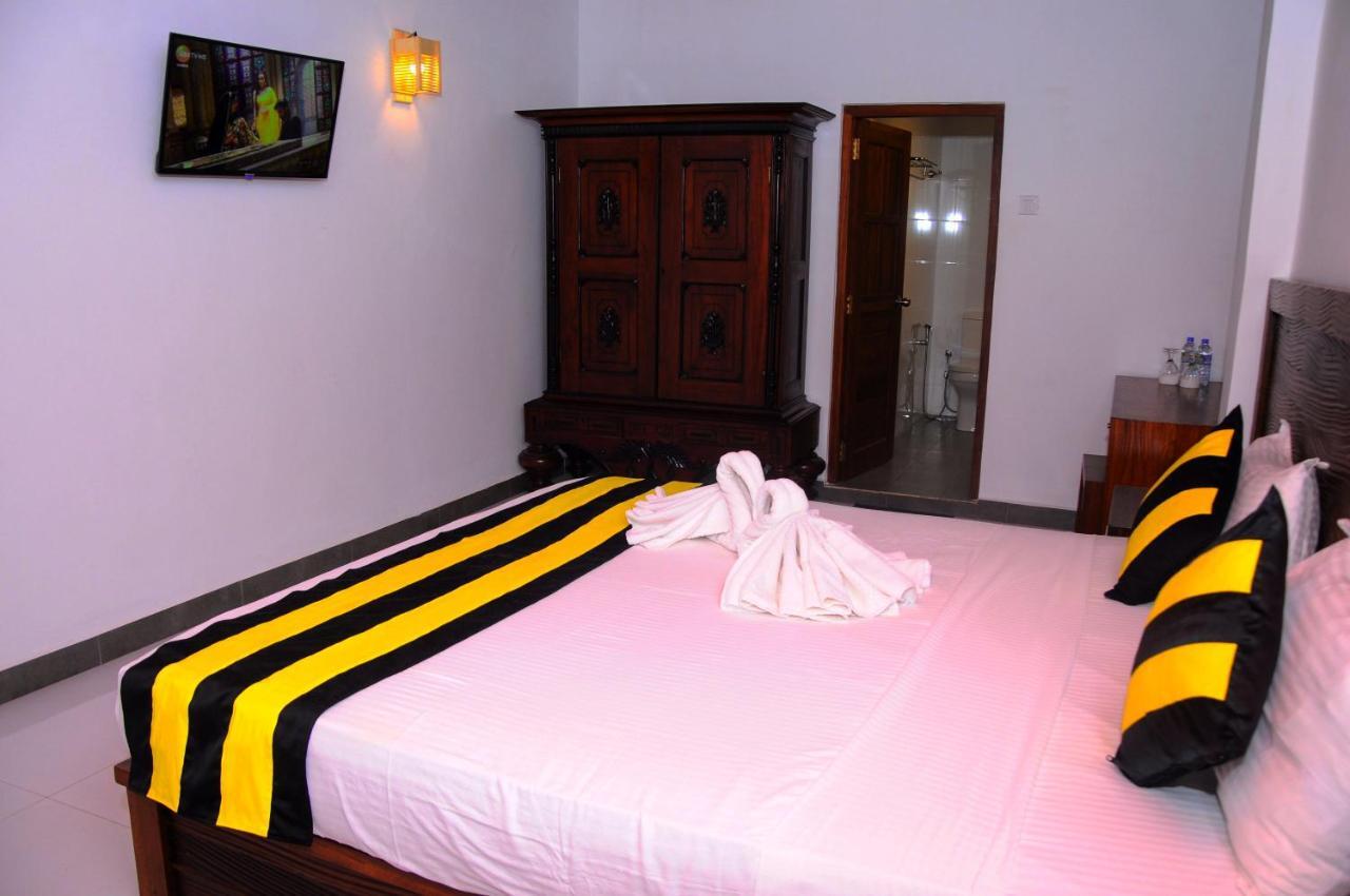 Happy Banana Hotel อูนาวาตูนา ภายนอก รูปภาพ