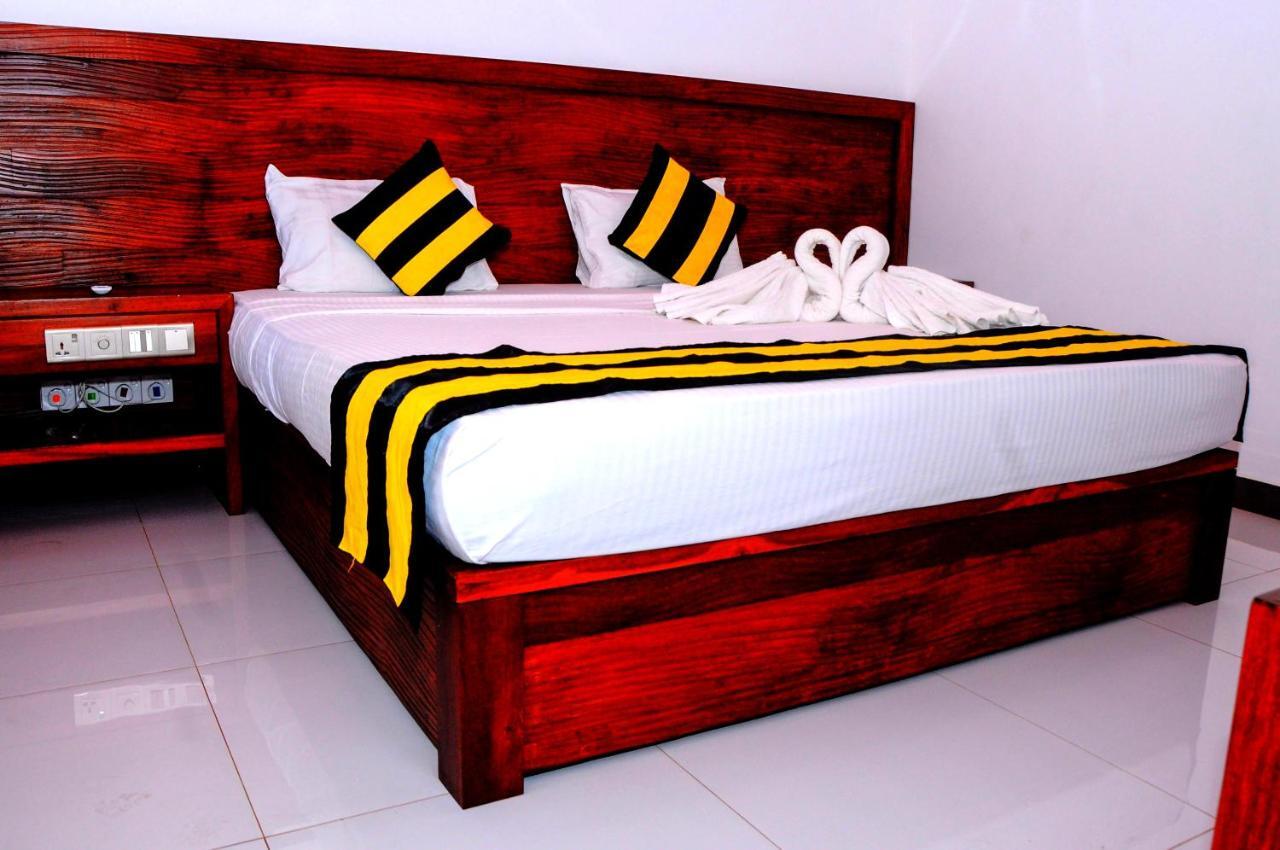 Happy Banana Hotel อูนาวาตูนา ภายนอก รูปภาพ