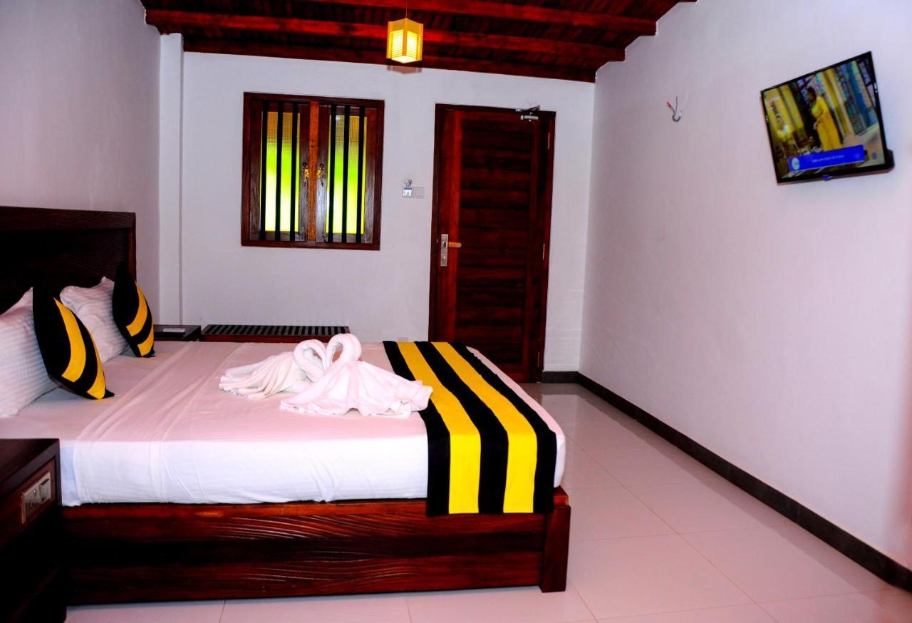 Happy Banana Hotel อูนาวาตูนา ภายนอก รูปภาพ